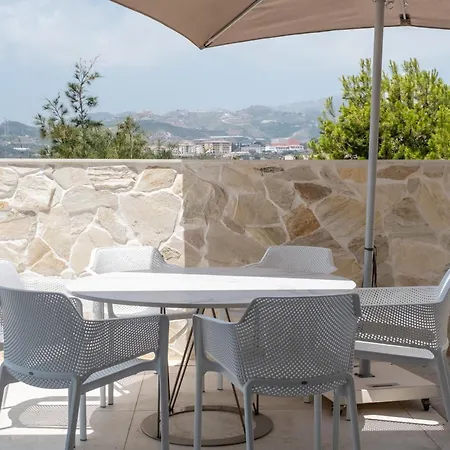 Villa Exclusiv Too *