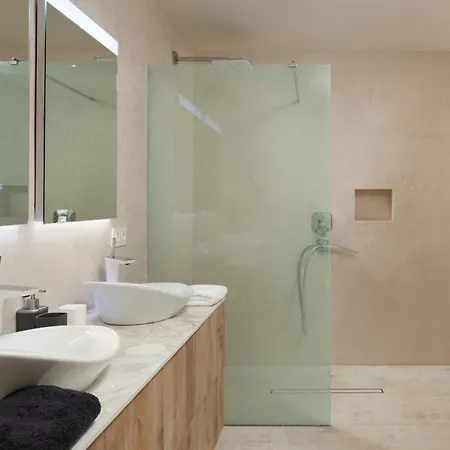 Villa Exclusiv Too *